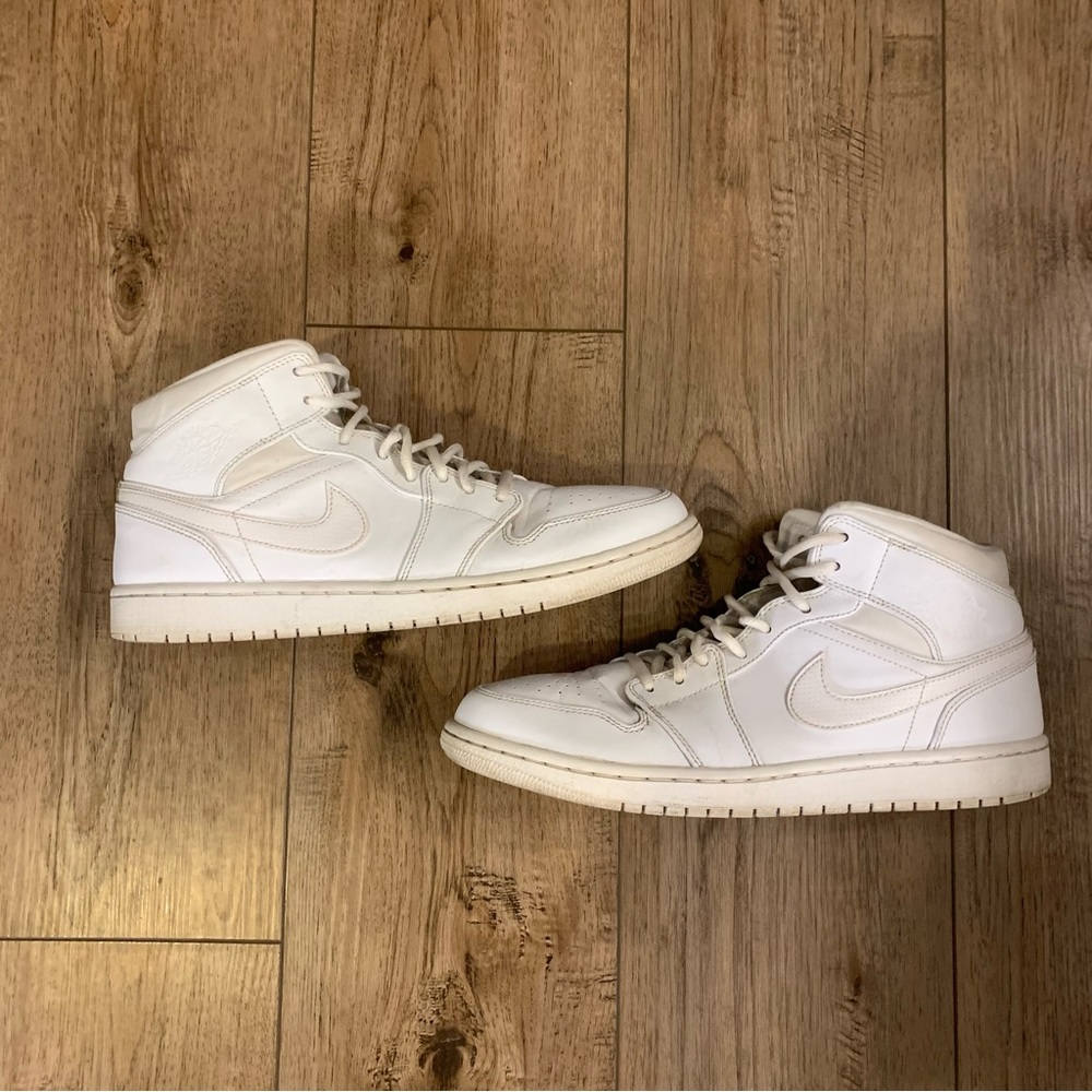 Nike Jordan 1 Retro Mid White size 11